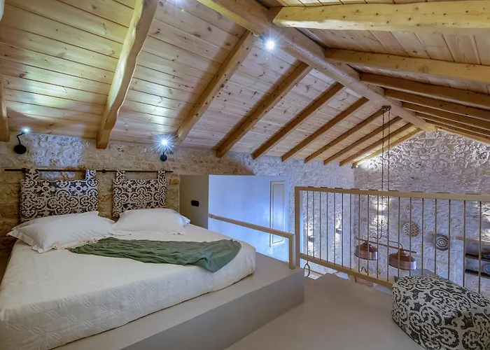 Phaedra فيلة Chalki Town